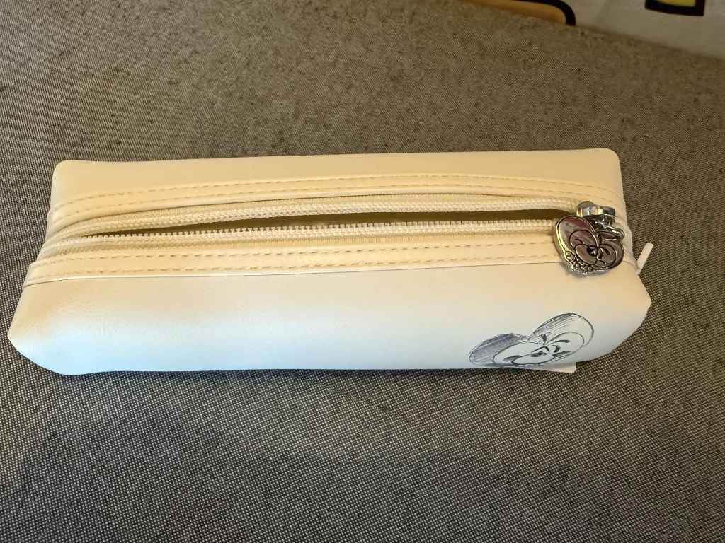 Trousse-stylos-01-B.webp