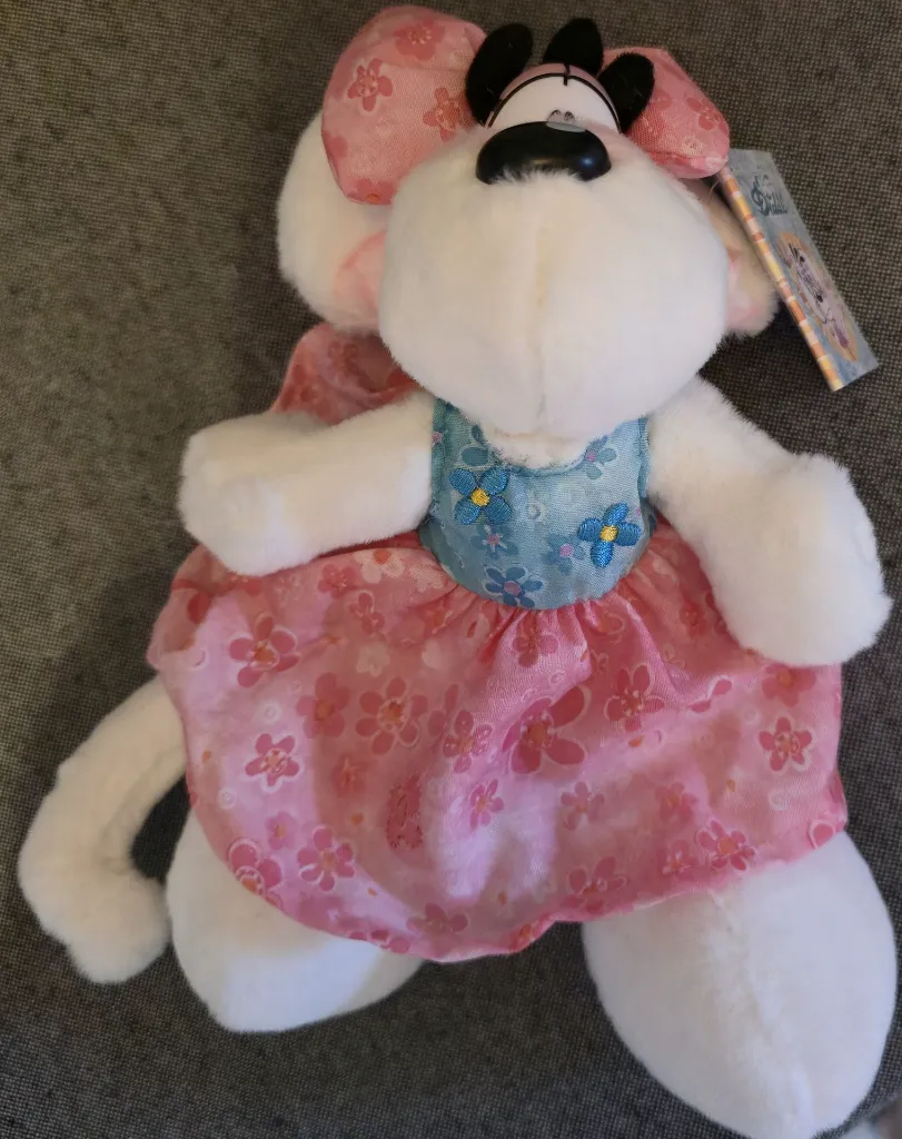 Peluche R02.webp