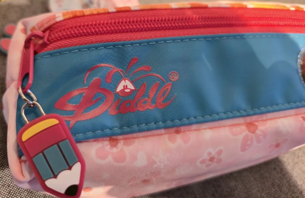 Trousse R 01.webp